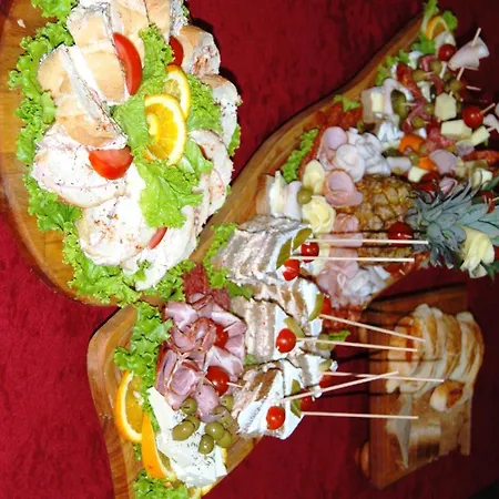 Stara Carsija Restoran&hostel Bed & Breakfast 3*